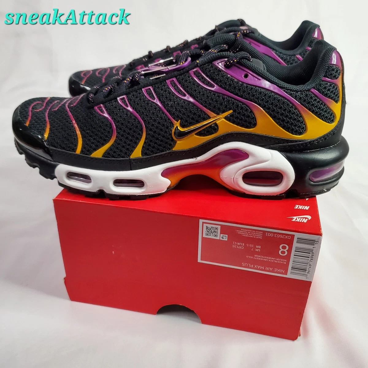Gold and black air max 9 store