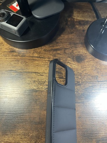 iphone 14 /14 Pro/14 Pro Max Black puffer case - Photo 6 sur 8