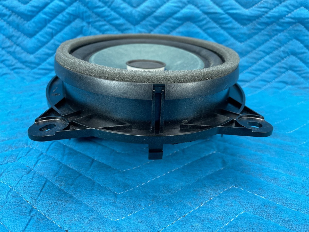 Genuine Lexus Front Door Speaker RH or LH Mark Levinson 86160