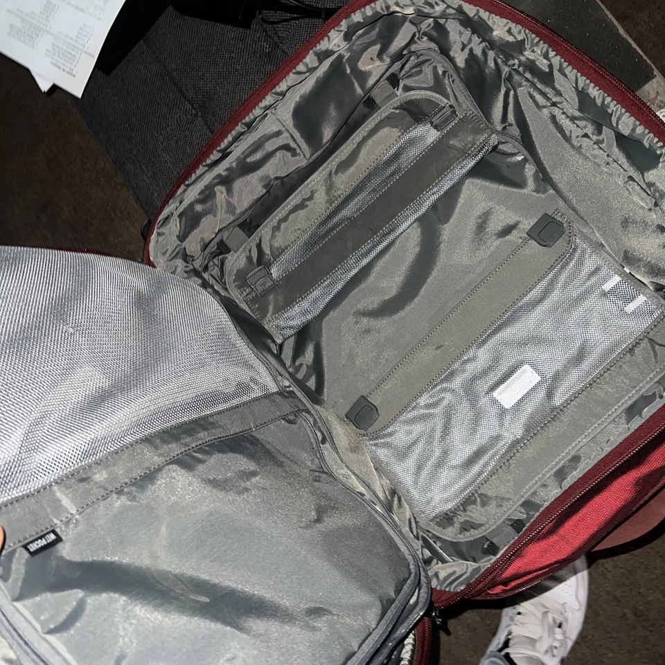 Maleta de mano Briggs & Riley Transcend TU122X roja 22" vertical expandible Foto 3 de 4