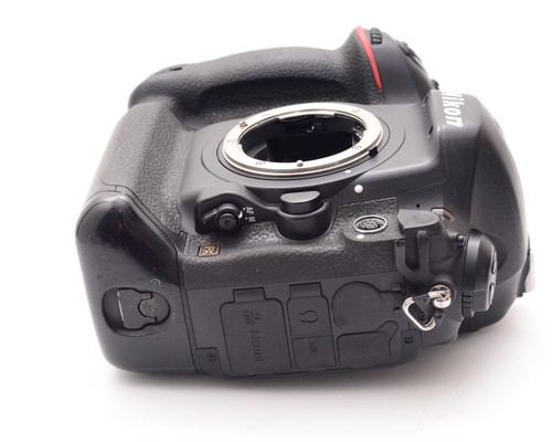 Nikon D4 16.2MP Digital SLR DSLR Camera - Black (Body Only) ***220,454 shots*** - Picture 14 of 24