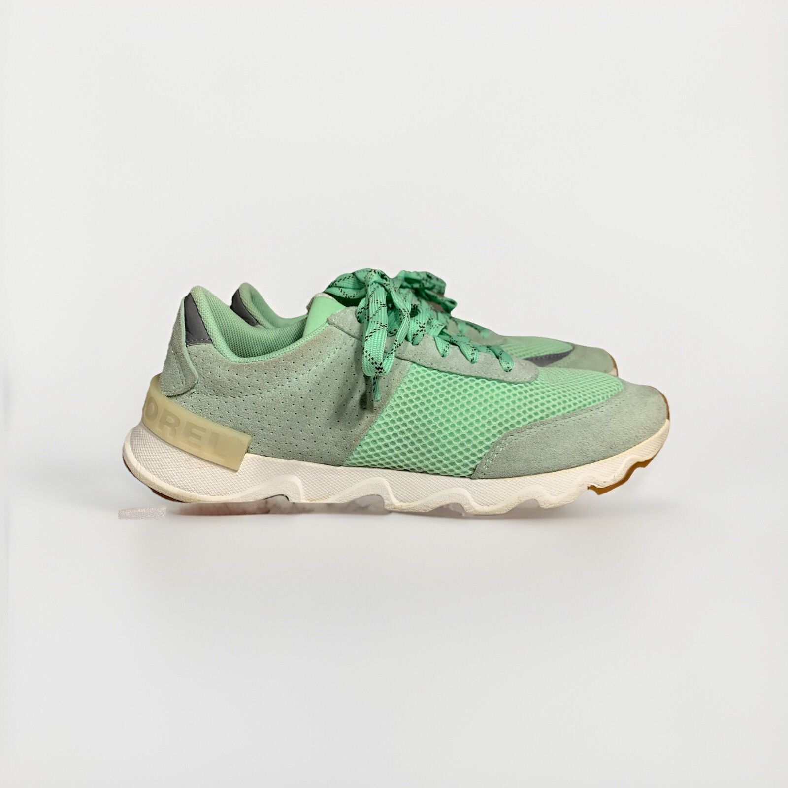 SAOLA Sorel Kinetic Lite sneaker in pizzo donna 10 vivaci come nuove NL3516 399 suola smerlata