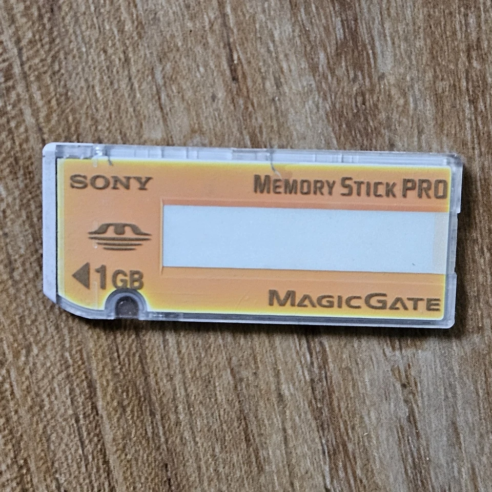 Set of 2 Sony Memory Sticks 32MB X 1GB IRIDESCENT MAGICGATE MSX-1G RARE - Image 3 of 4