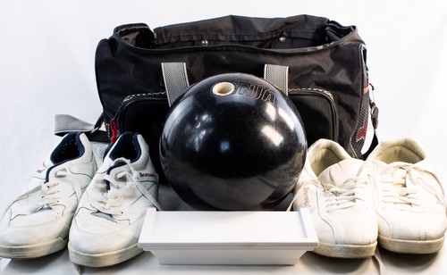 Brunswick Bowling Lot Ninja Ball Shoes Bag Strike Zone Bundle RH