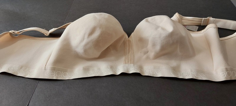 Cacique Women's 46DDD Bra
