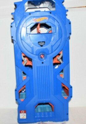 Hot Wheels FTB68 Mega Garage Playset 2017 Made in China For parts