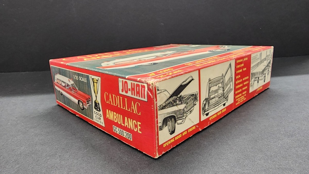 JO-HAN FIRE RESCUE AMBULANCE 1/25 キャデラック X-RAY: ☼RARE☼ 1966 Cadillac Fire Rescue Ambulance 1/25, Jo