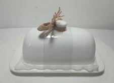 Isola Cucina White Ceramic Butter Dish with Lid Scalloped Edge NEW