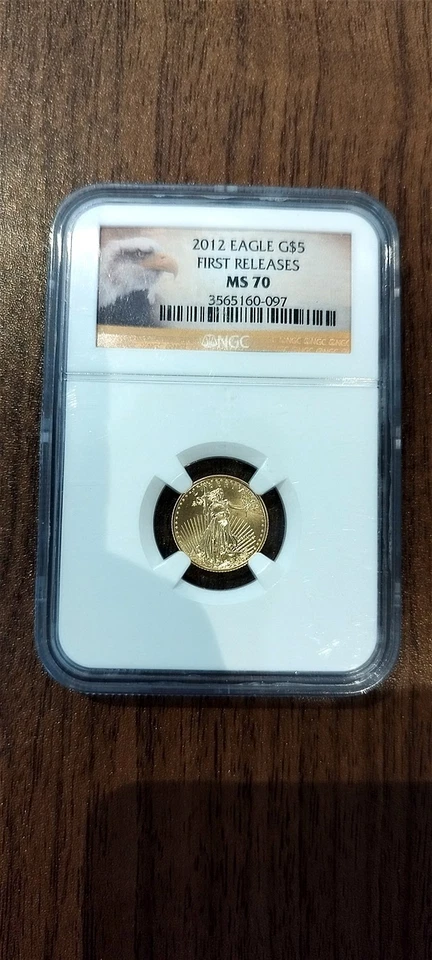 Pièce or American Gold Eagle 5 dollars 1/10 oz 2012 NGC MS70 First Releases - Photo 1/4