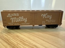 MANTUA VINTAGE CLASSIC HO SCALE MARS MILKY WAY CHOCOLATE CANDY BILLBOARD REEFEER