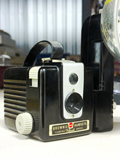 Kodak Brownie Hawkeye Flash Model 620 Box Camera Fixed Focus w/ Kodalite