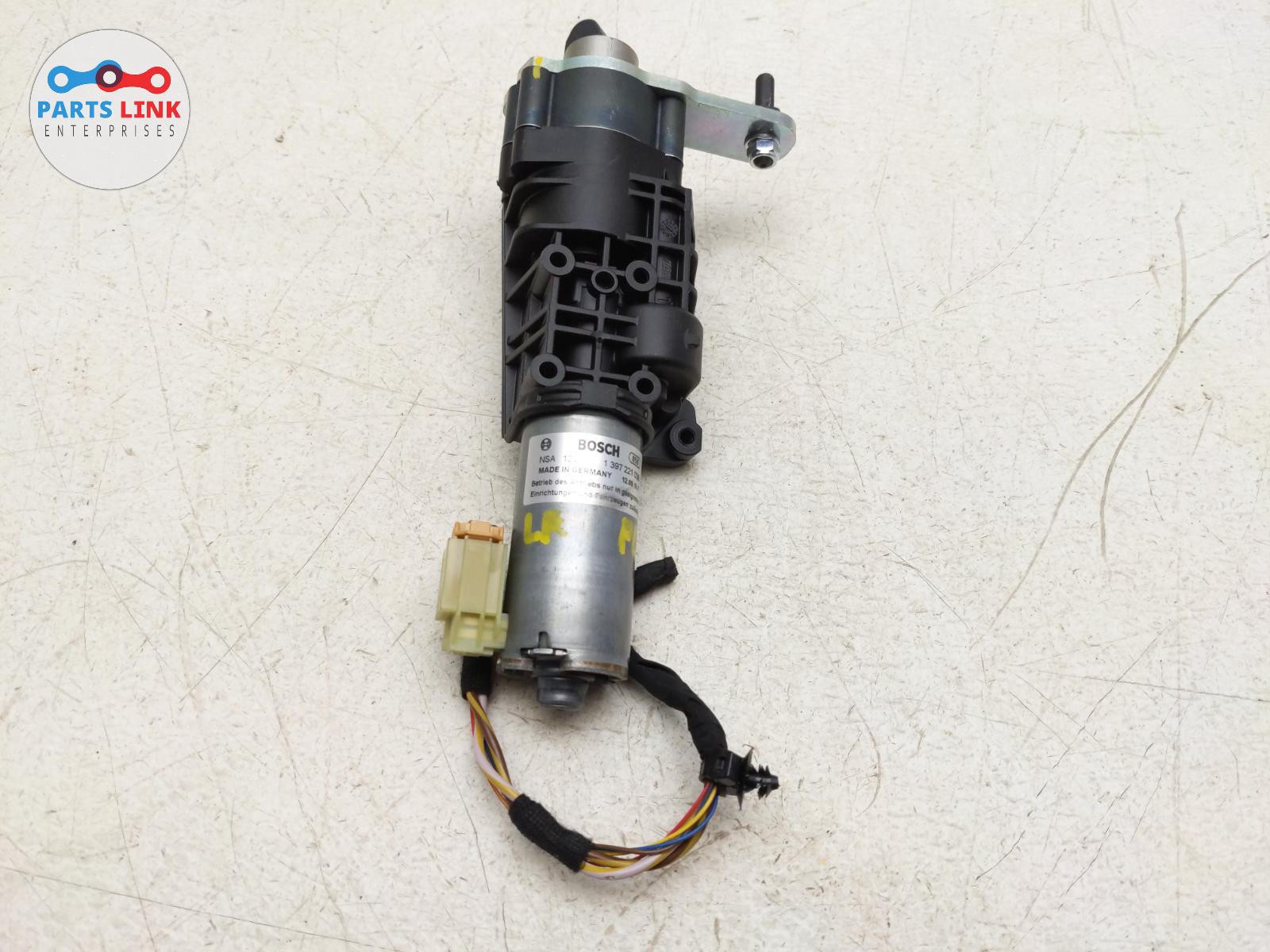 2016-20 BENTLEY BENTAYGA REAR LEFT POWER TRUNK LID LIFT GATE ACTUATOR FLAP MOTOR