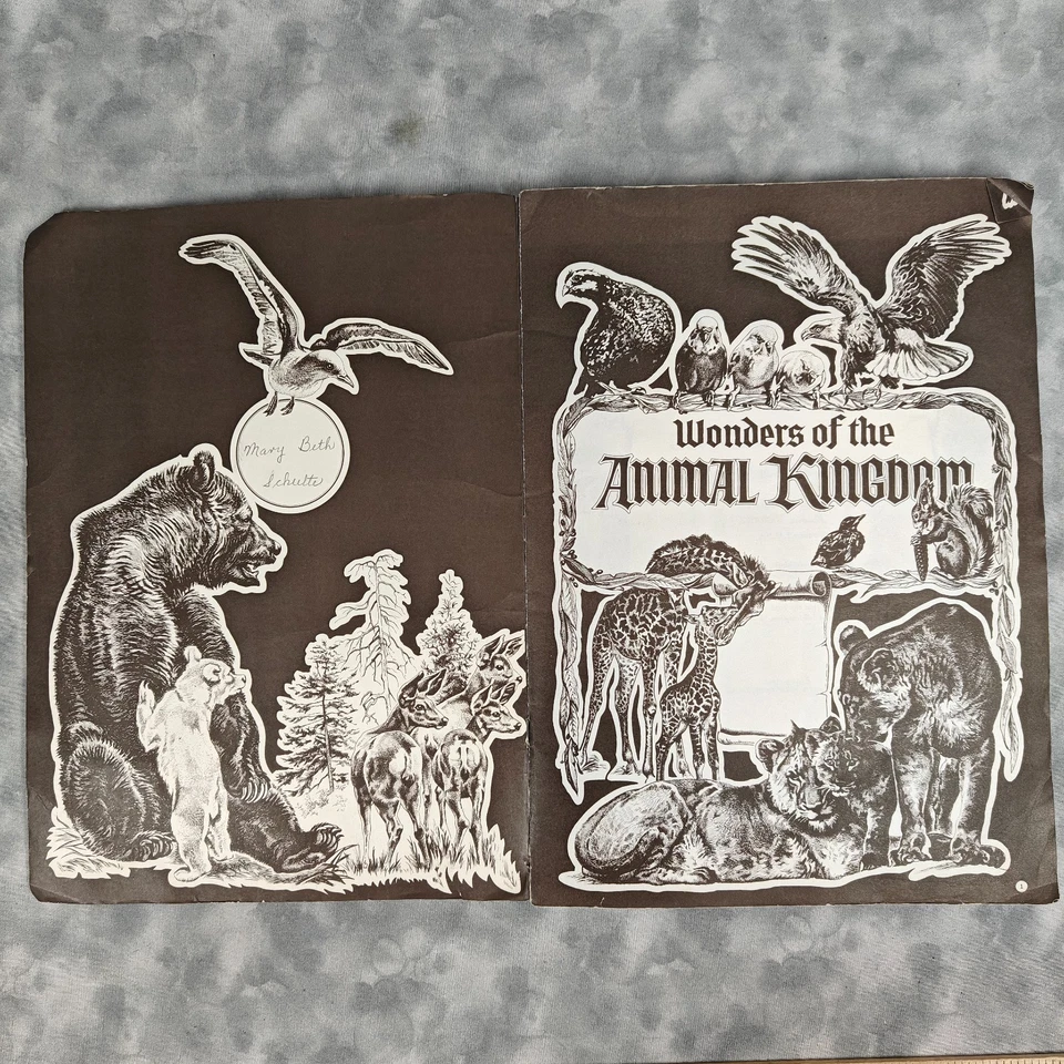 Wonders of the Animal Kingdom Vtg Stamp Album c1950s Illustrated COMPLETE - Image 3 of 4