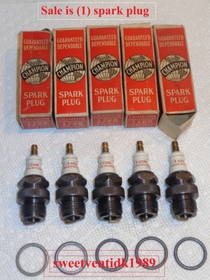 ( 1 ) ..  NOS  Champion 1 Com. Spark Plug .. USA Made .. Circa 1940 s