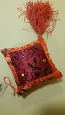 Collectable & Affordable Brand New Beautiful Double sided Chinese Pin Cushion 