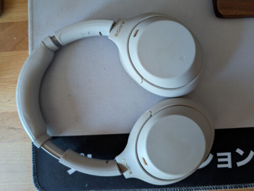 Sony WH-1000XM4 Kabellose Kopfhörer - Silber