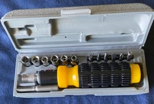 Hanig & Co. Rachet & Socket Tool Kit (15 piece includes Case)