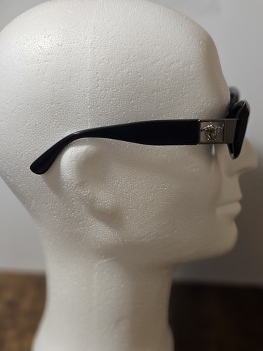 OCCHIALI DA SOLE VINTAGE NOS GIANNI VERSACE 380/M ACETATO NERO MEDUSA MADE IN... - Imagen 2 de 16