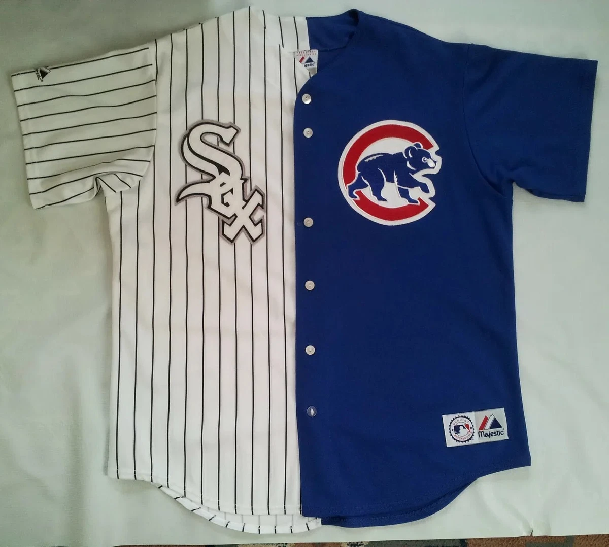 VINTAGE RARE MADE IN USA CHICAGO CUBS////SOX SPLIT BASEBALL JERSEY IN SIZE  XL