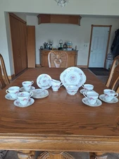 Royal Standard Fine China Pink & Blue Floral Design 20 Piece Dinnerware Grouping