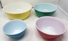 Vintage Pyrex 4-Piece Mixing Bowl Set (401, 402, 403, 404)