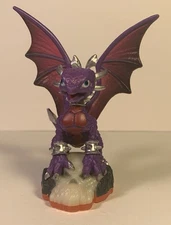 Skylander Giants Cynder Series 2  Character Figure 