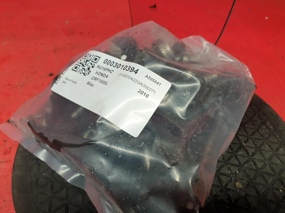 HONDA CRF1000L 2016 BOLTS AND FIXINGS — 第 4/4 张图片