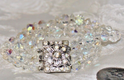 VINTAGE AB GLASS CRYSTAL 3 STRAND BEADED BRACELET WITH RHINESTONE CLASP GORGEOUS - 第 5/5 張圖片
