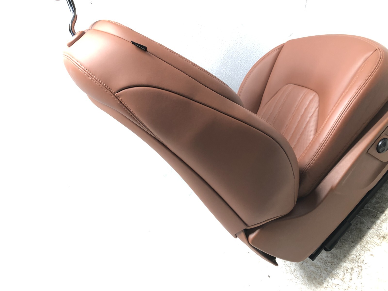 2017-2020 MASERATI LEVANTE RIGHT PASSENGER FRONT HEATED LEATHER SEAT OEM.