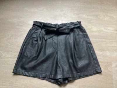 Short en cuir ETAM taille 38 noir quasi neuf - Photo 1/4