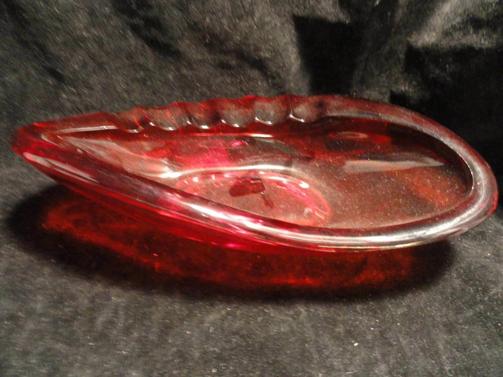 Red Italian Art Glass Kidney Bean Modern Cigar Ash Tray