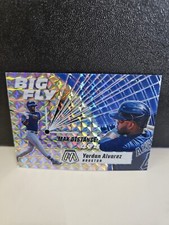 2021 PANINI MOSAIC BASEBALL Blue PRIZM BIG FLY YORDAN ALVAREZ #BF10