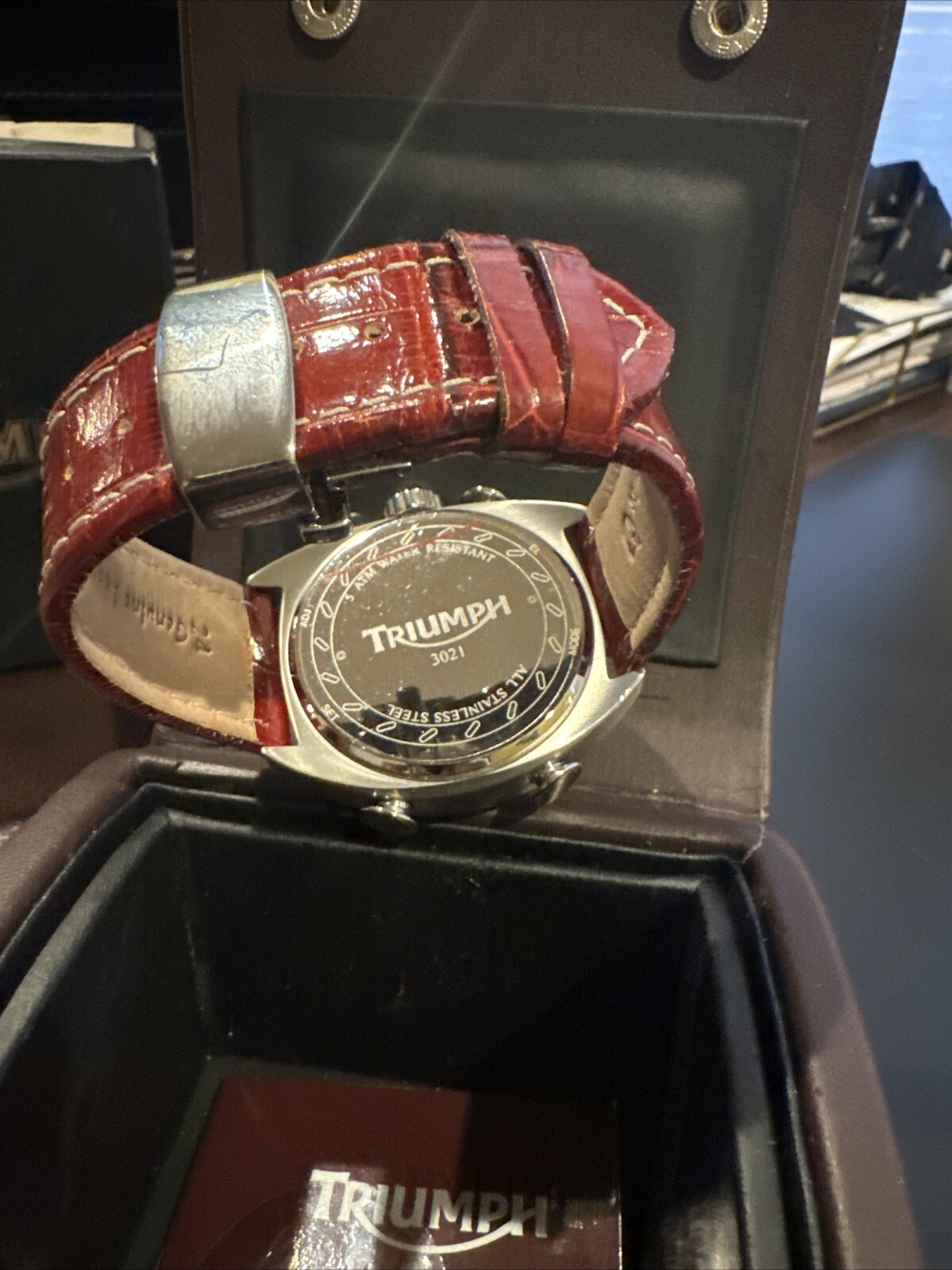 Triumph Wrists Watch - image 7