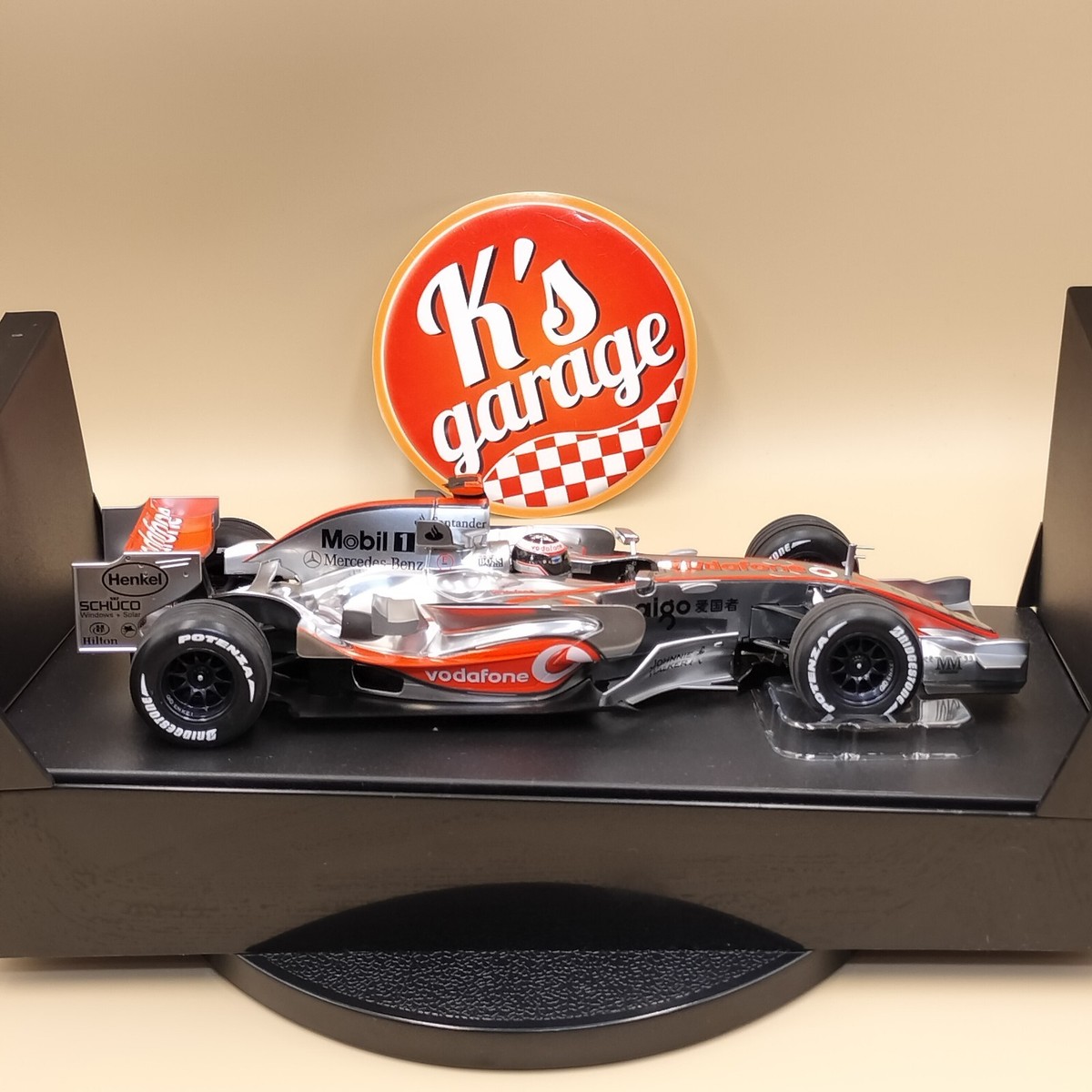 MINICHAMPS 1/18 Vodafone McLaren Mercedes MP4-22 Alonso Show MINICHAMPS 1/18 Vodafone McLaren Mercedes MP4-22 Alonso Show