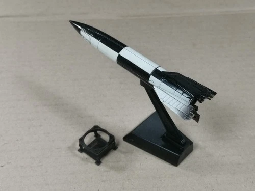 1/144 Takara V2 (A4) German rocket 1943 Famous Airplane of the world 1 ,no box