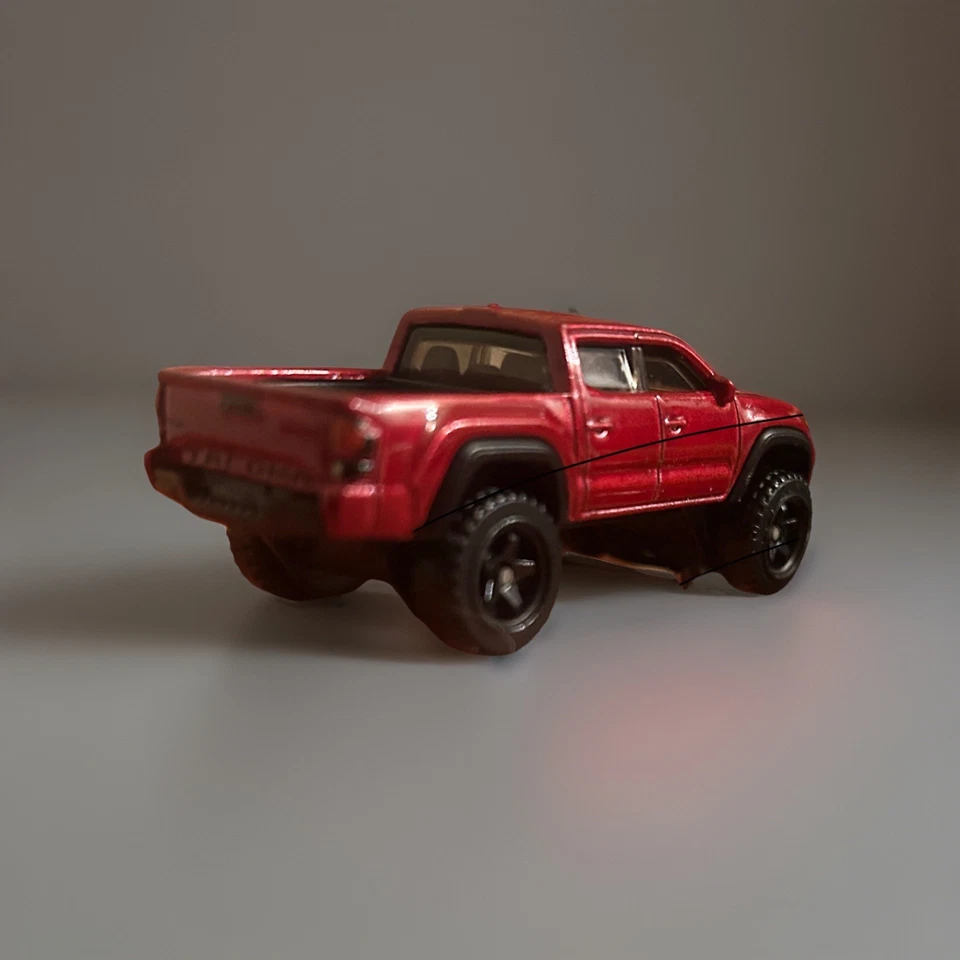 Hot Wheels Deep Maroon '20 Toyota Tacoma Loose Diecast 1:64 - Imagem 2 de 3
