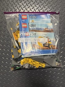 Lego CITY 7633 Construction Site (99% Complete) (With Instructions + Minifigs)