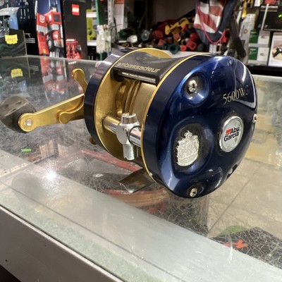 Abu Garcia 5600WS ベイトリール Abu Garcia Ambassadeur 5600WS Baitcasting Fishing Reel Blue/Gold