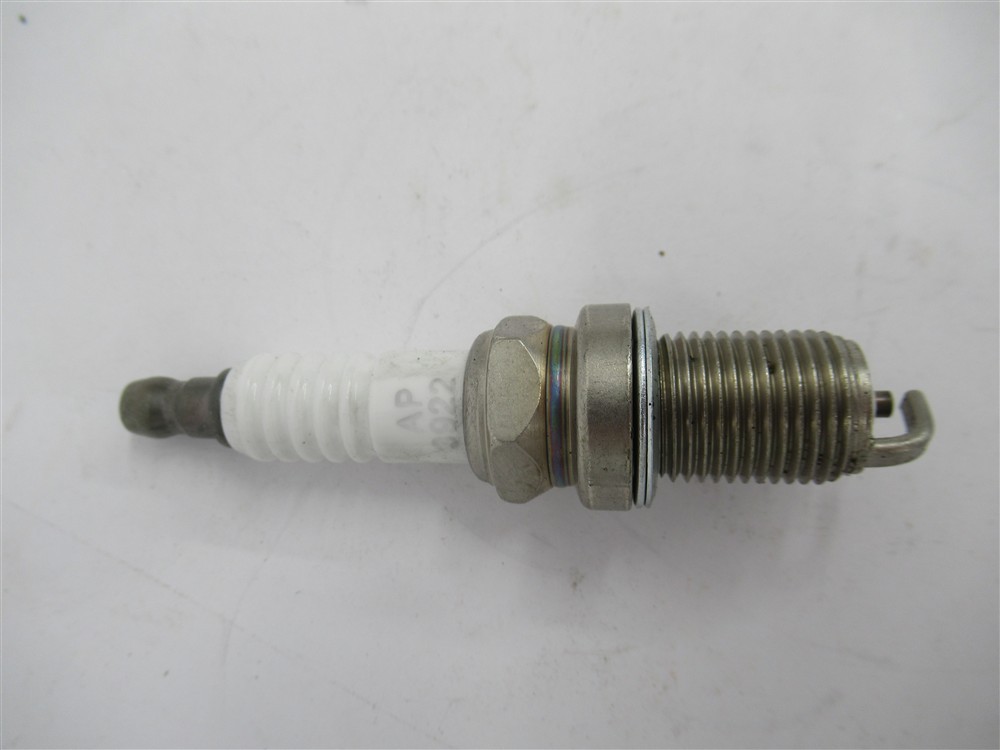 AutoLite Platinum AP3922 Spark Plugs 4 Pack