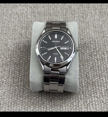 Seiko Solar Men's Black Watch - V1580AB0