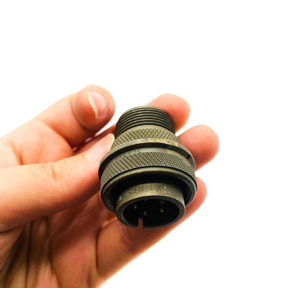 Amphenol MS3106A168-8P Circular MIL Spec Connector Plug 8 Position - Image 4 of 4
