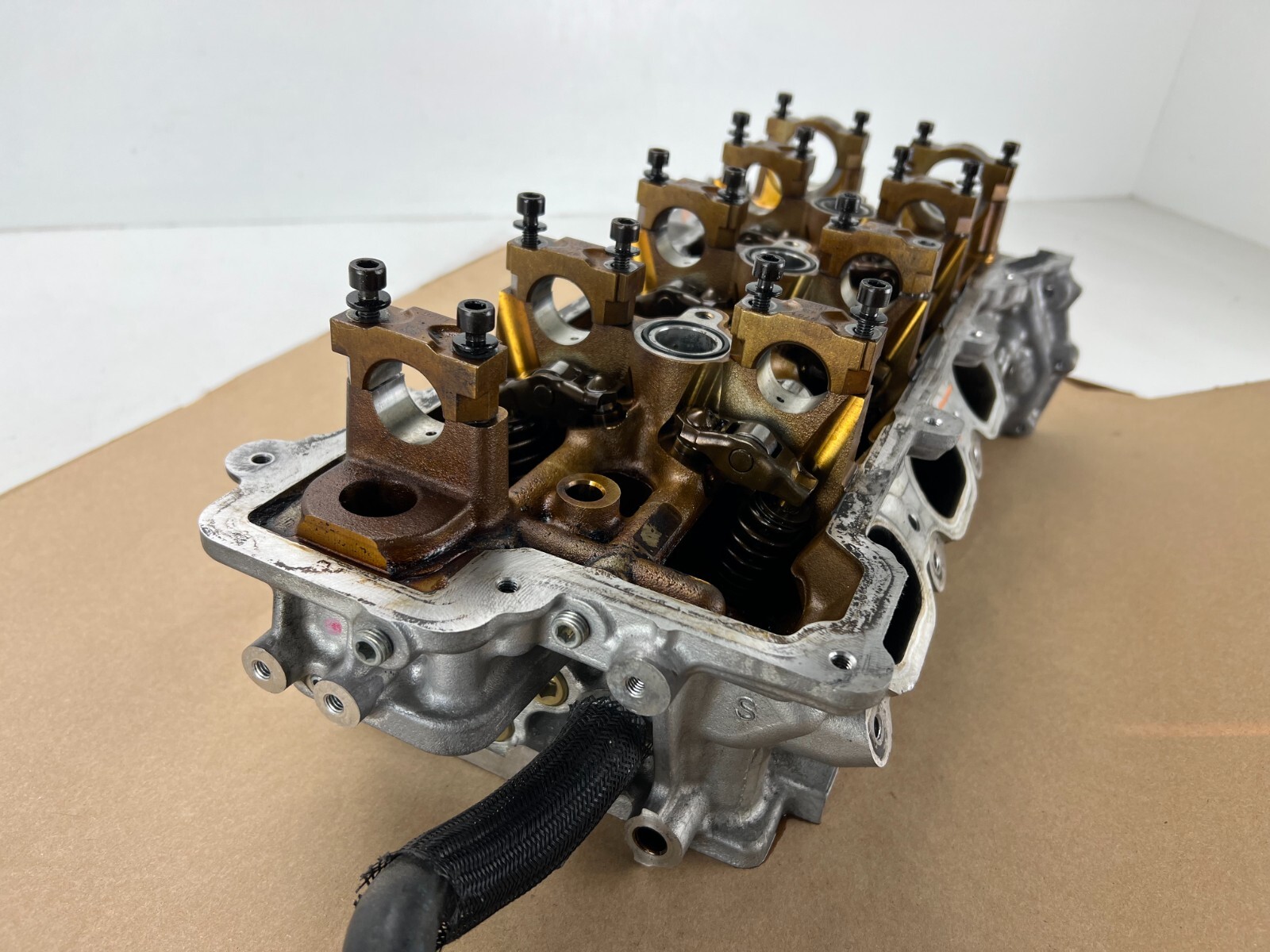 2014-2022 Maserati Ghibli Levante 3.0 V6 LEFT ENGINE CYLINDER HEAD OEM