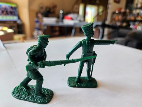 Ejércitos en plástico guerras napoleónicas milicia rusa de San Petersburgo 1/32 14 figuras - Imagen 6 de 7