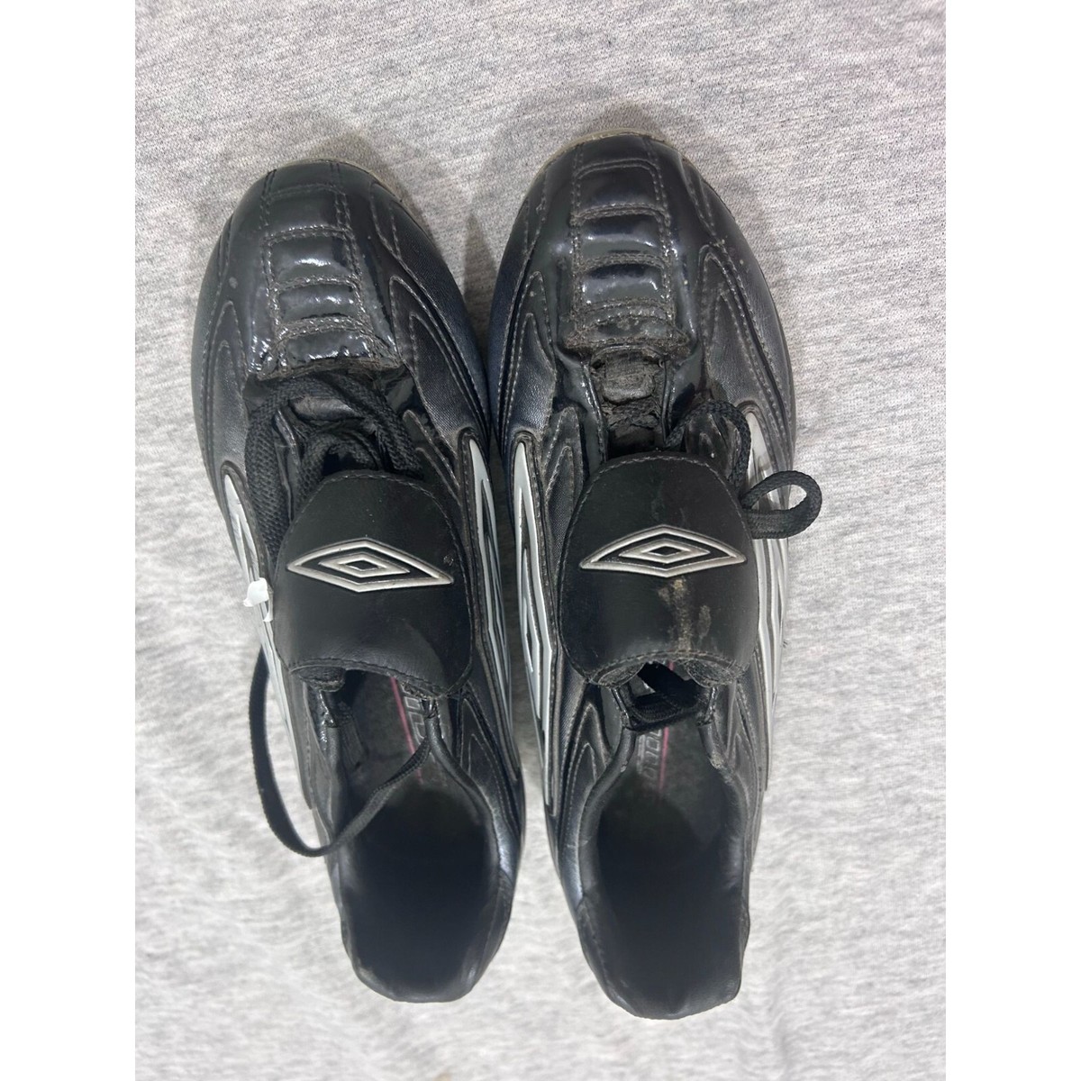 Umbro X-600-A Football Boots Size 8 With Stud Fastener Black Umbro X-600-A Football Boots Size 8 With Stud Fastener Black
