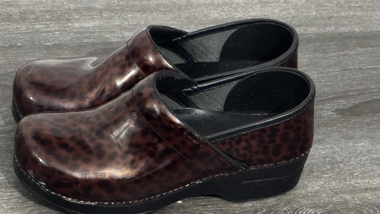 dansko clogs size 41 - image 2