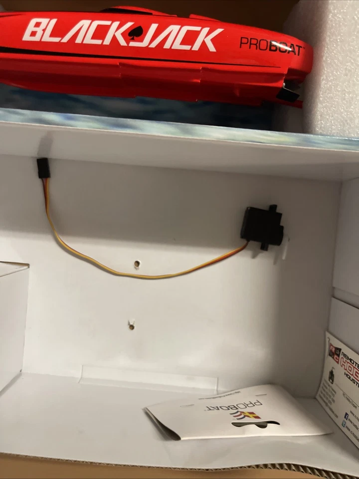 Proboat Blackjack 9 Inch **No radio, battery and charger. - Image 2 of 4