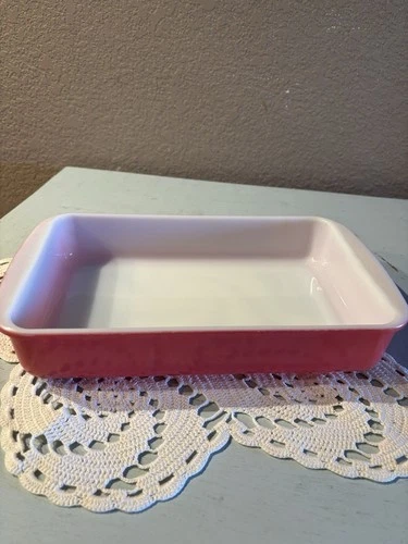 Vintage 1950s Pyrex Pink Flamingo #231 1 1/2 QT Rectangular Baking Dish