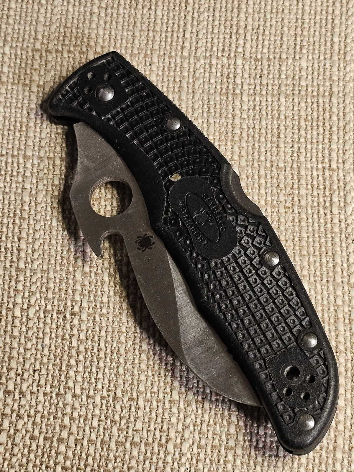 Spyderco Matriarch 2 VG-10 Serrated Folding Knife