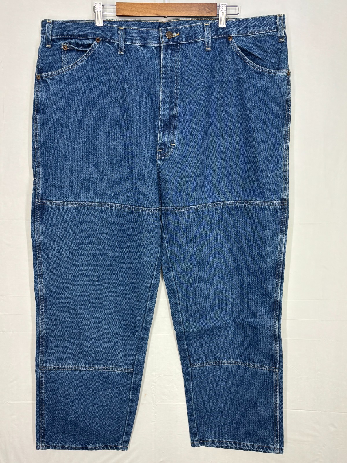 Mens Blue Denim Relaxed Fit Cell Phone Pocket 46x30