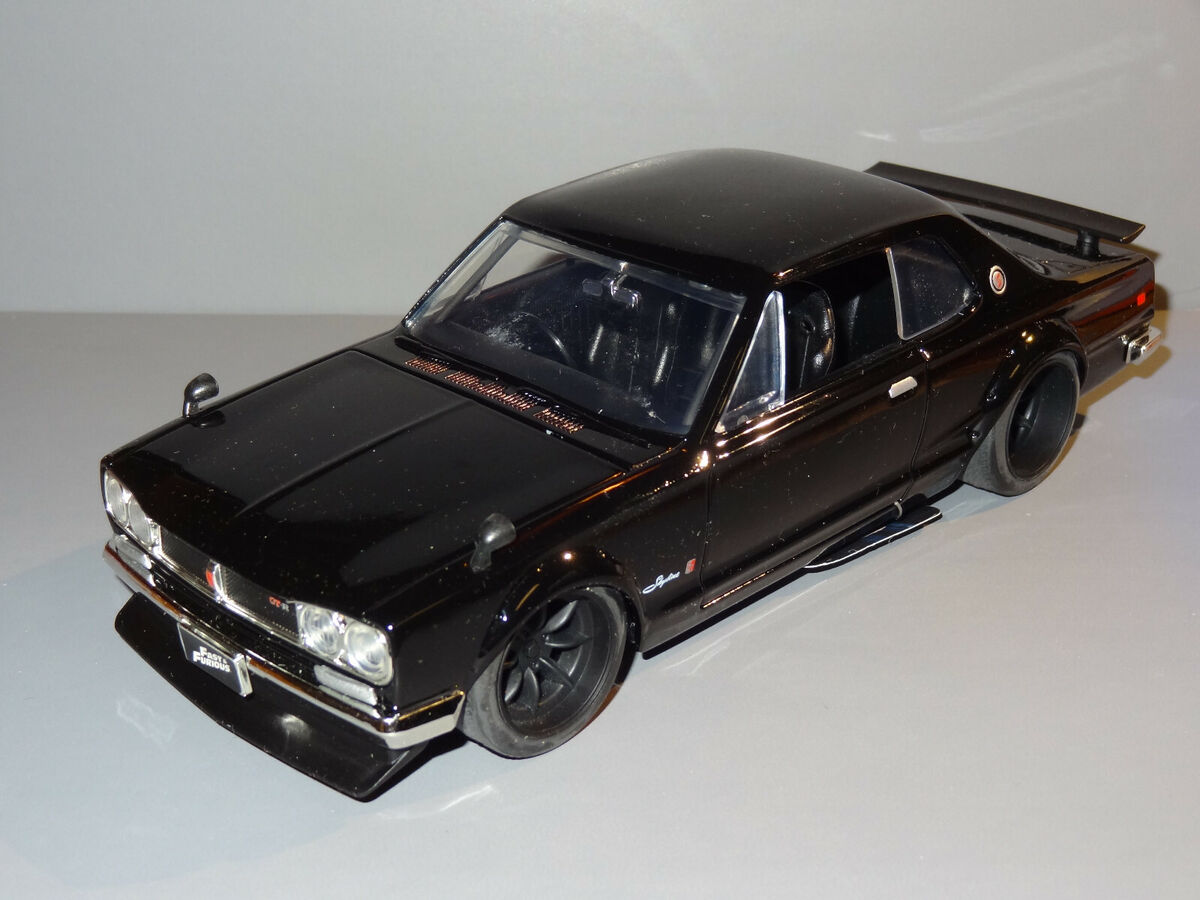 FAST & FURIOUS DOM'S 1971 NISSAN SKYLINE 2000 GT-R 1/24 FAST & FURIOUS DOM'S 1971 NISSAN SKYLINE 2000 GT-R 1/24
